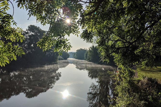 1:1 Private Paddleboarding Tour For Beginners on The River Avon - The first land lesson sets the tone