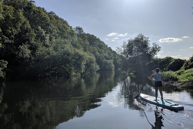 1:1 Private Paddleboarding Tour For Beginners on The River Avon - Extra challenges for brave beginners
