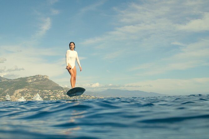 1-Hour Private E Foil Surfing Lessons in Istria - The first stage: lying flat on the Fliteboard