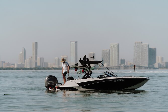 1-Hour Private Wakeboard Lesson in Miami Beach - Building skills instead of repeating the same ride