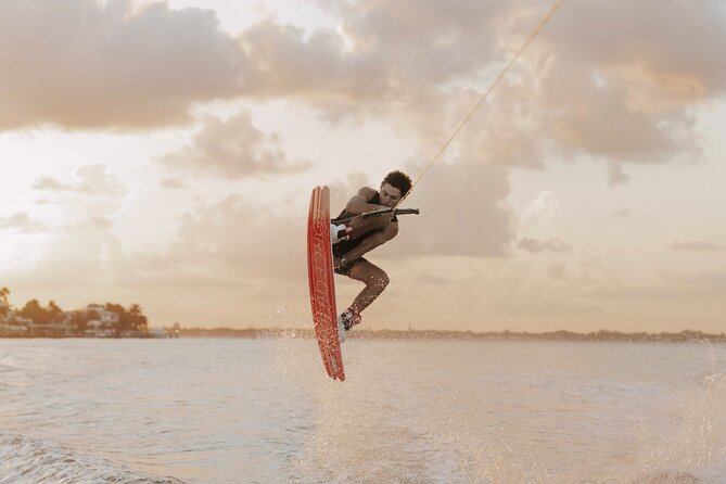1-Hour Private Wakeboard Lesson in Miami Beach - What the $295 price really buys