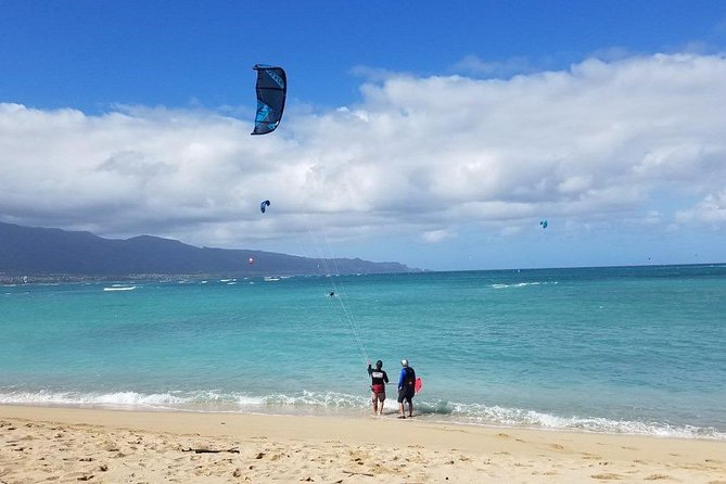 2.5-Hour Private Kiteboarding Lessons at Kanaha Beach in Kahului - Choosing gear and getting oriented at Kite Beach