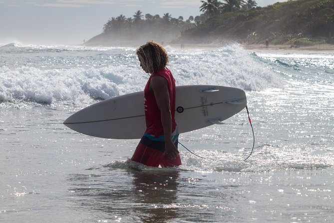 2-Hour Surf lesson at Encuentro Beach - A group of up to 12 and what that means