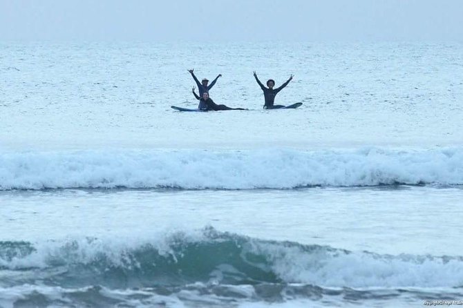 2 hours surf lesson in Agadir - Taking the board into Agadir’s waves