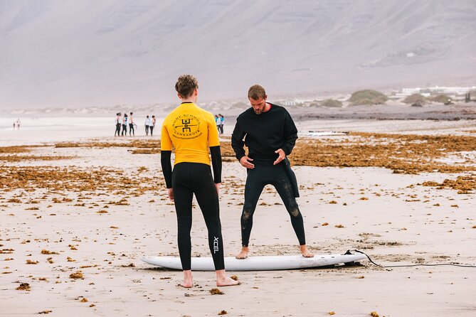 2 Hours Surfing Lesson in Lanzarote - Equipment, transport, and the practical details