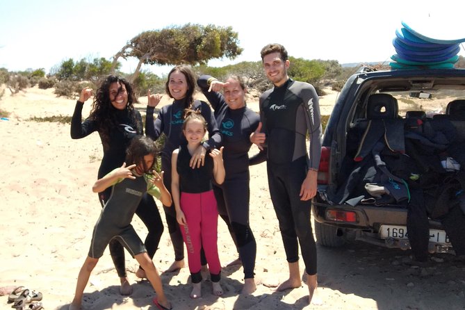 2h surfing in uncrowded spots - From Essaouira pickup to the beach