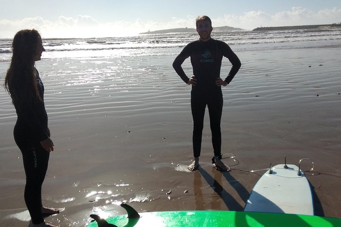 2h surfing in uncrowded spots - A break with snacks, drinks, and a relaxed pace