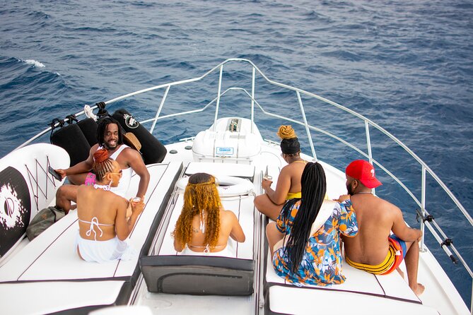 4-Hours Private Luxurious Yacht Snorkelling and Paddle Surf - Key points to know before you book