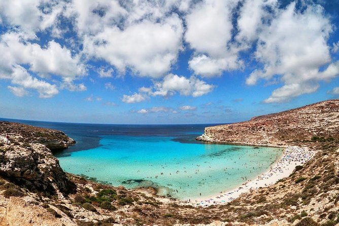 7 hours Boat trip to Lampedusa lunch, SUP and Snorkeling - The crew and the feel of the day