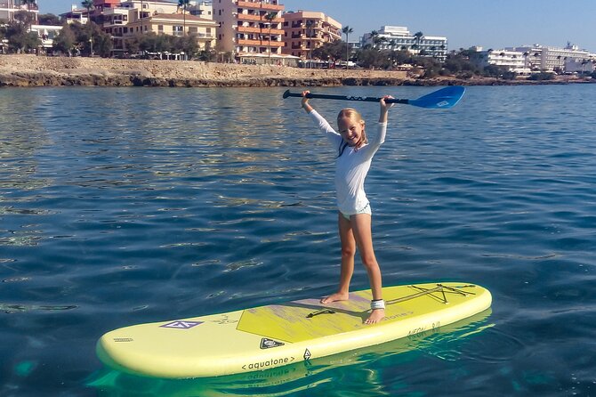 90' Stand Up Paddle tour in a small group in Cala Ratjada - Leo’s beginner-friendly approach