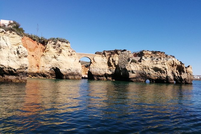 Afternoon yacht charter in lagos with drinks, tapas, paddle boards and kayak - Price, group size, and overall value