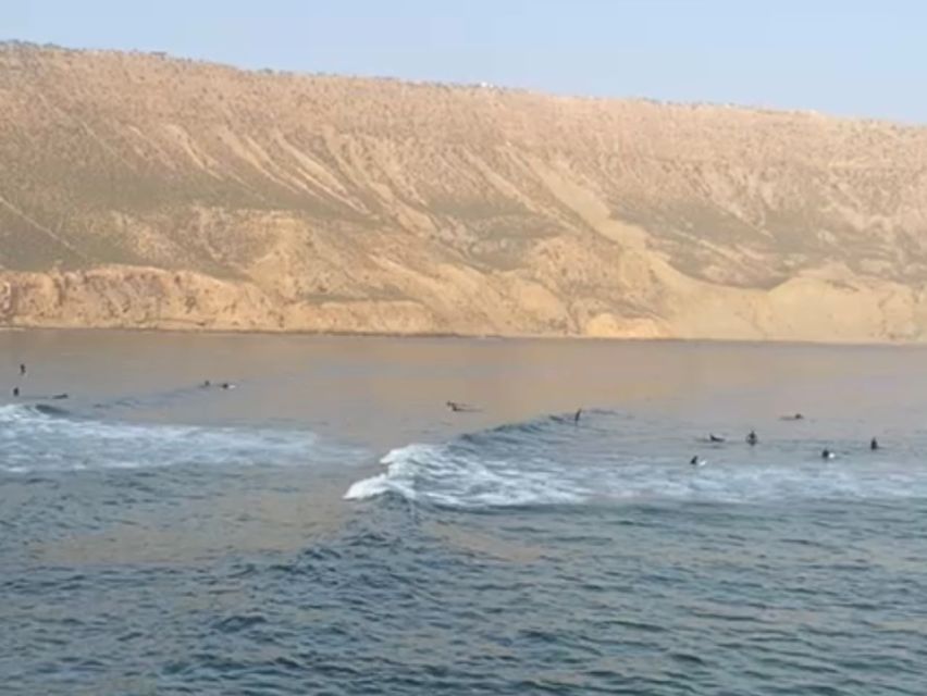 Agadir: Beginner Surf Lesson & Experience in Morocco - The beach experience and the missing beach base