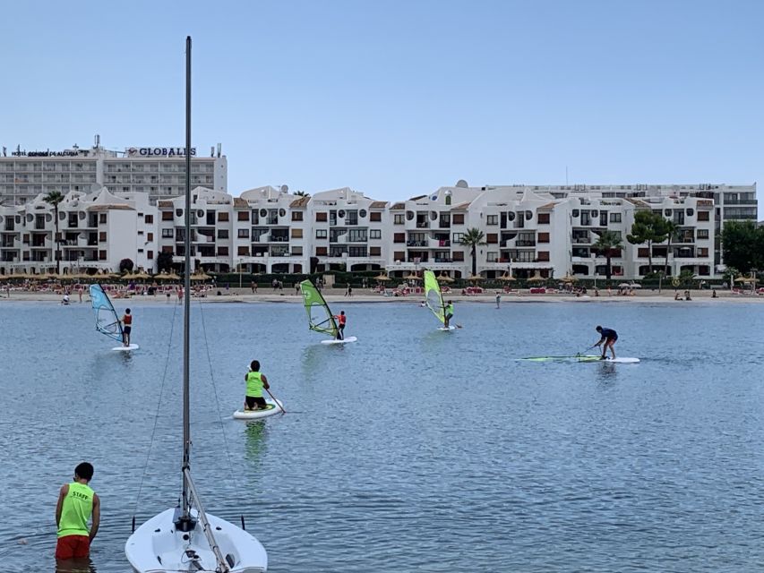 Alacudia Bay: 2-Hour Windsurfing Course - Timing and meeting point details