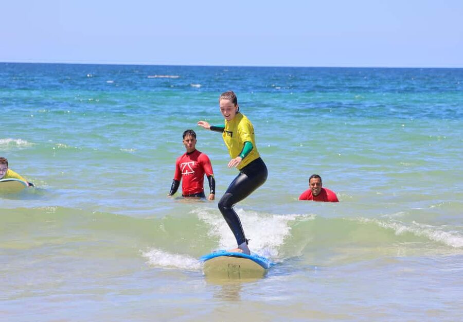 Albufeira: Learn to Surf in Chill Beach Vibes & Good Times - Is It Good for Families and Mixed Ability Groups?