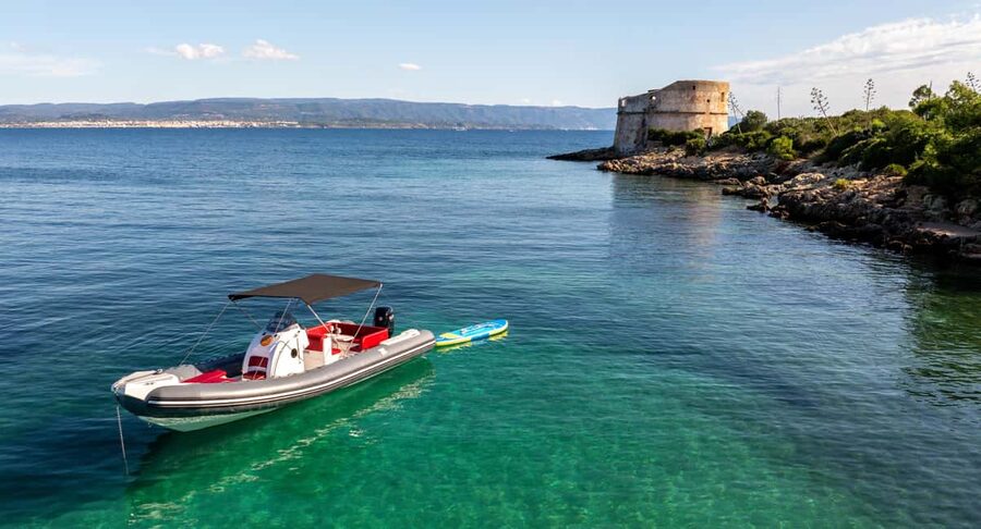 Alghero: boat tour, snorkelling, sup - Cala Dragunara and the onboard aperitif