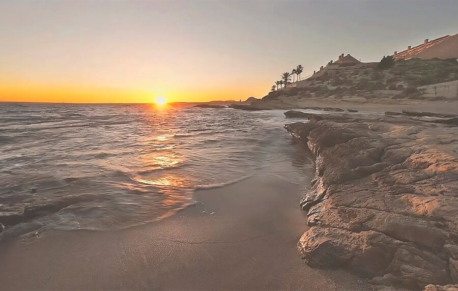 Alicante: E-Bike, Snorkeling and Paddle Surf Tour - A three-hour coastal sampler with real variety