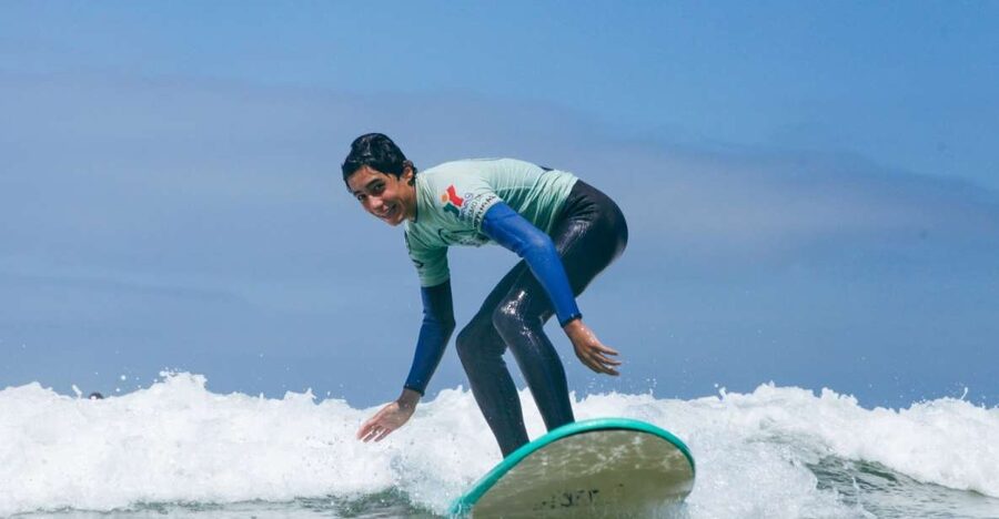Aulas de Surf/Surf Lesson - Lisboa - Finishing with stretches