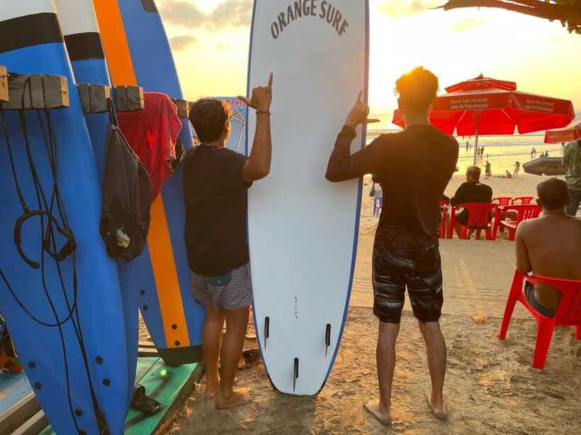 Bali: Kuta Beach Surfing Lesson (1 Hour, Local Instructor) - Equipment, clothing, and small practical matters