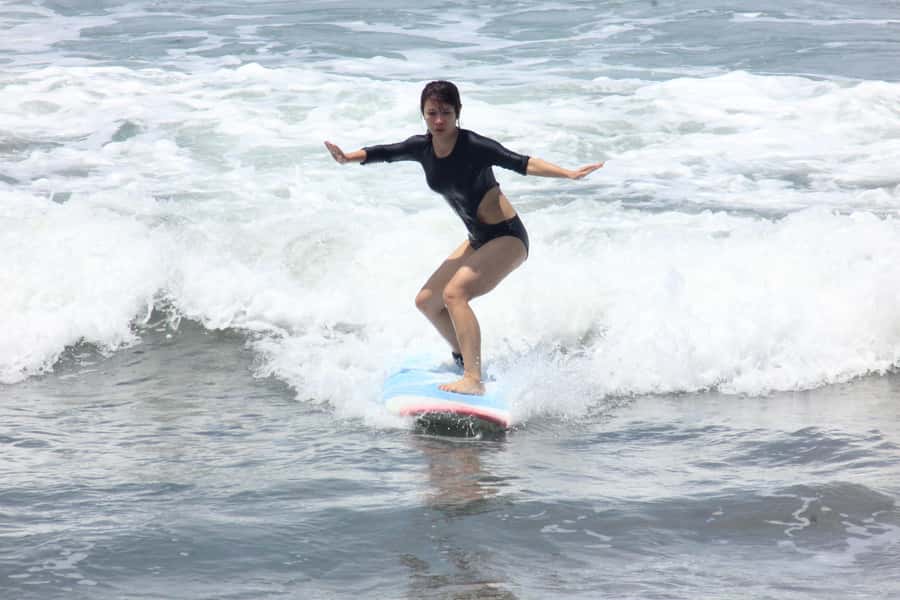 Bali: Kuta Beach Surfing Lesson (2 Hours, Local Instructor) - The instructors and teaching style