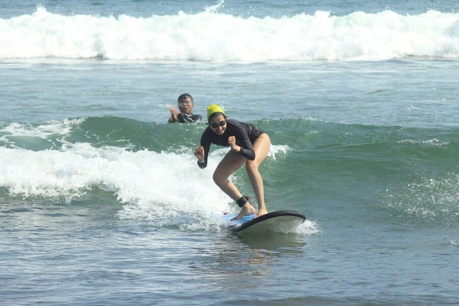 Bali: Seminyak Beach Surf Lesson Experience 2 Hour - What the small class changes