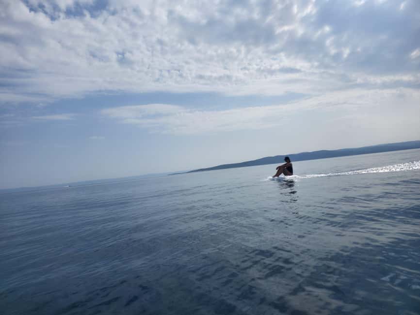 Baška Voda: Electric Surfboard Rental with Instructor - Who should book this experience?