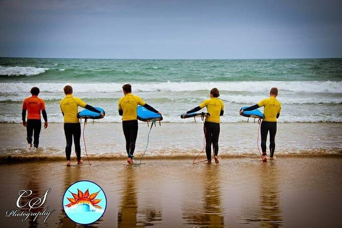 Beginner group surf lesson - The Main Drawback: Surfing Does Not Follow the Script