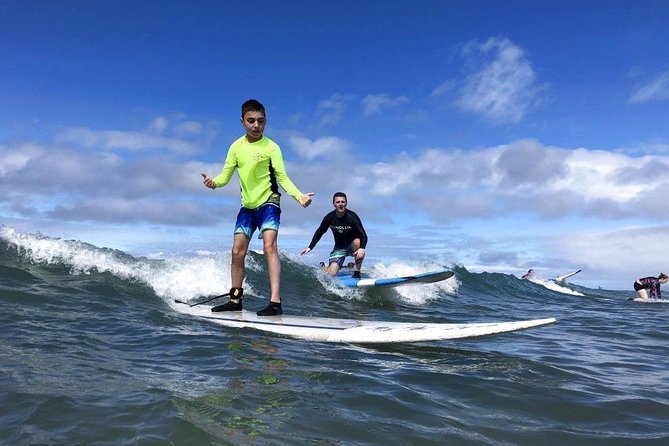 Beginner Group Surf Lesson on Maui South Shore - Practicing the first wave in a 20-acre marine park