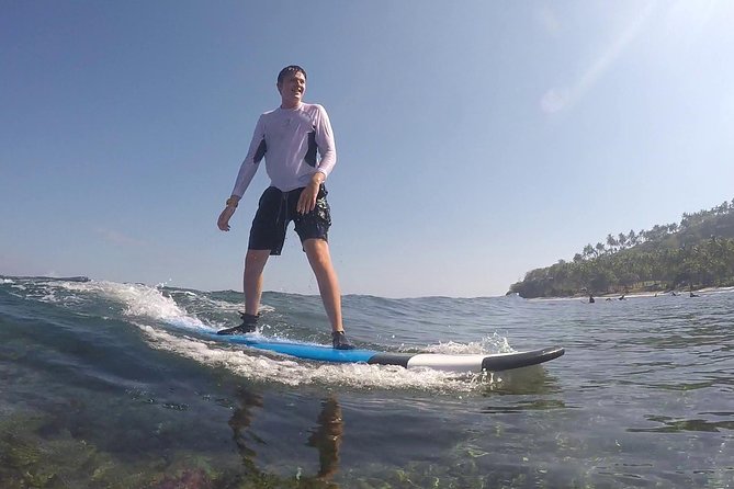 Beginner surf lesson private class - Adult - Starting With the Board and Your Position