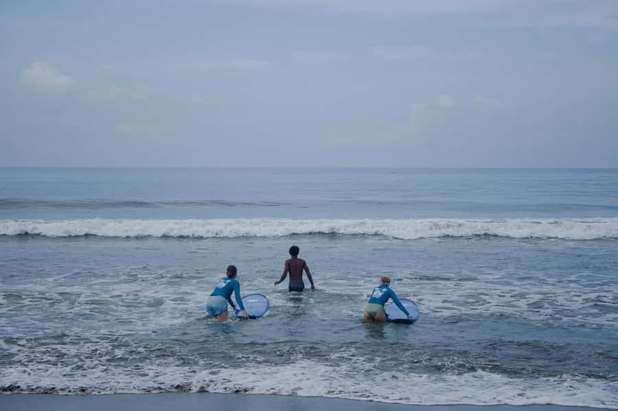 Beginner Surf Lessons in Canggu - Who will enjoy this lesson most