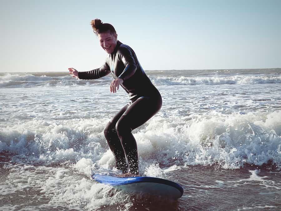 Beginners friendly surf in nice spots - Getting Into the Water With Adam, Momo, Simo, or Simone
