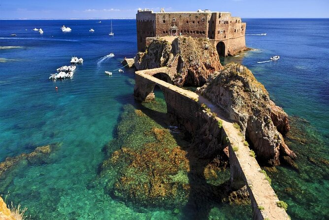 Berlengas Island Catamaran Tour + SUP - Key points at a glance
