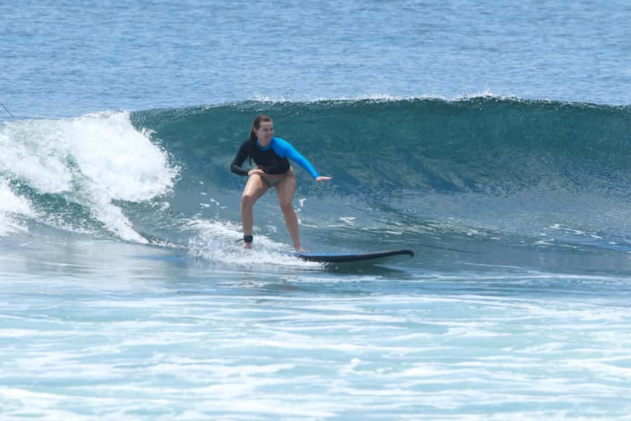 Best Surf Lesson around Uluwatu - Choosing the Right Conditions and Time
