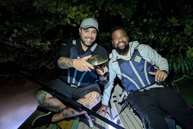 Bioluminescent Comb Jelly & LED Kayak / Paddle board Excursion - Getting fitted for a kayak or paddleboard