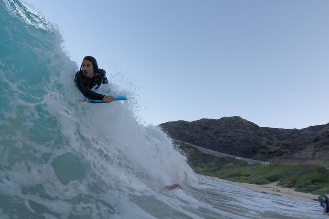Bodyboarding 1-to-1 Private Lesson with Waikiki Courtesy Shuttle - When bodyboarding turns into surfing