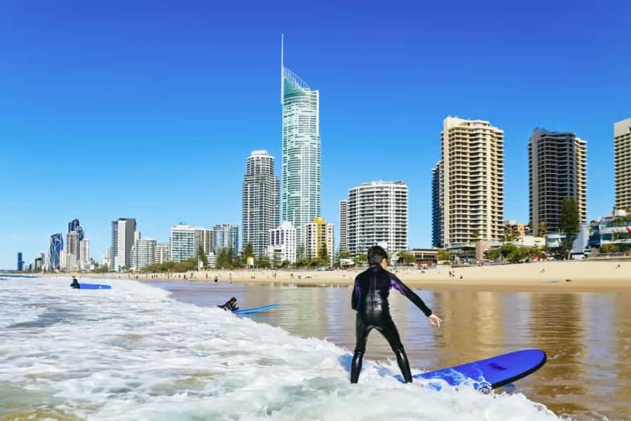 Broadbeach: 2 Hour Surf Experience on the Gold Coast - Your first steps at Kurrawa Surf Club