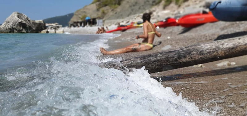 Budva: Kayak & Paddle board Rental - Choosing between a kayak and a SUP