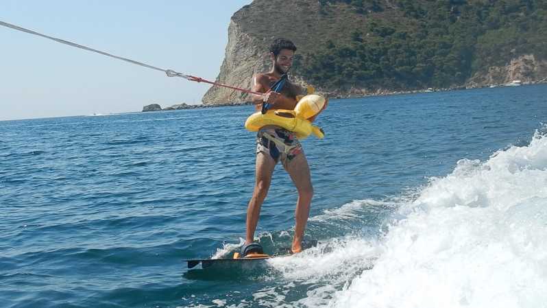Cagliari: Wakeboarding in the Angel's gulf! - What the one-hour wakeboarding session is really like