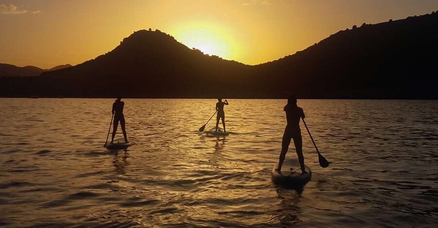 Cala Rajada: Stand Up Paddle Sunset Tour - Starting with the right board and a clear lesson
