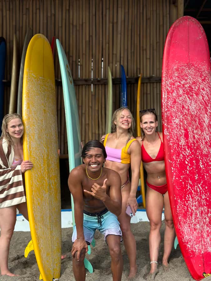Canggu: Surfing Lesson with ISA Instructor - Practicing the pop-up on the beach