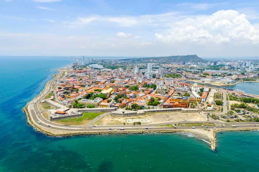 Cartagena: Private Kitesurfing Classes - Getting to La Boquilla and choosing transport