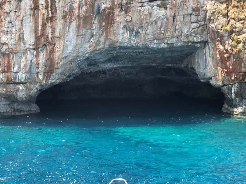 Chania: Private Cruise with Sup Food & Unlimited Drinks - Why a private cruise works well around Souda Bay
