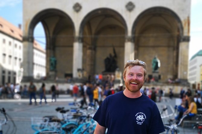 Classic Mike's Bike Tour daily @ 11.30 incl Beer Garden & Surfers - Odeonsplatz and St. Kajetan Church