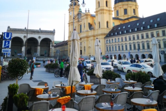 Classic Mike's Bike Tour daily @ 11.30 incl Beer Garden & Surfers - Starting at Marienplatz and finding your wheels