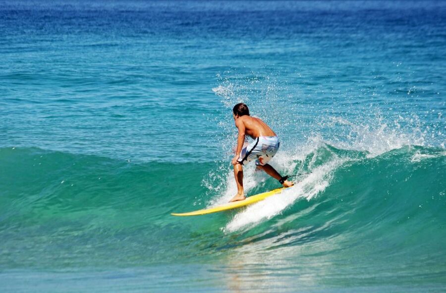 Cocoa Beach: Surfboard Rental - Your first hour on the Atlantic beach