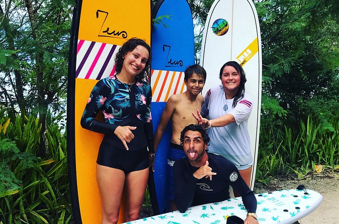 Come and learn to surf at the best surf spots in Guadeloupe. - What makes the experience memorable
