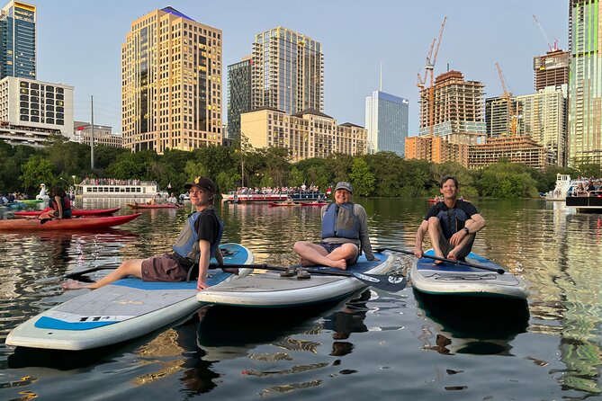Congress Avenue Bat Bridge Paddleboard Tour - Paddling toward Congress Avenue Bridge