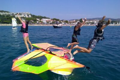 Costa Brava: 2-hours Windsurfing session