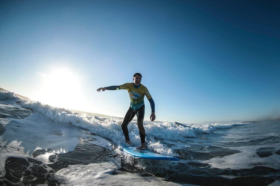 Costa da Caparica: Sunset Surf Lesson - Getting ready for the water