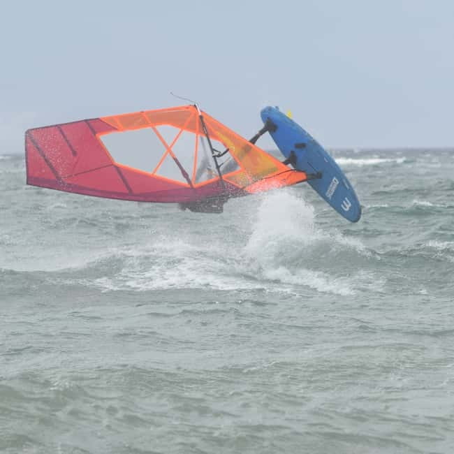 Costa del Sol: Beginner class Dynamic Windsurfing - Conditions, comfort, and expectations