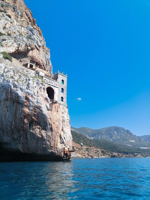 Crabonaxa: Stand up paddle SELLA Diavolo Poetto Calamosca - Piscine di Gianfranco and the first coastal views